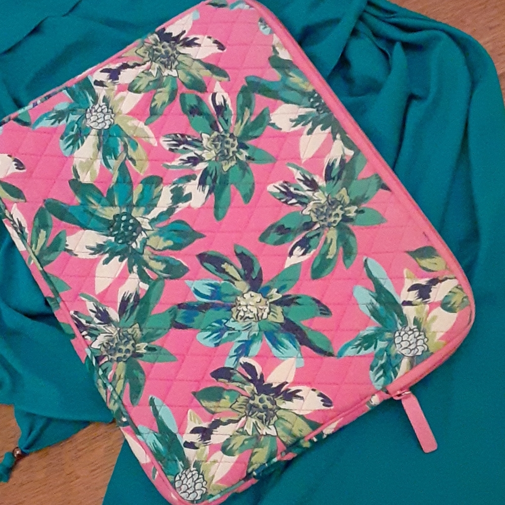 Vera Bradley Tablet Zipper Cover